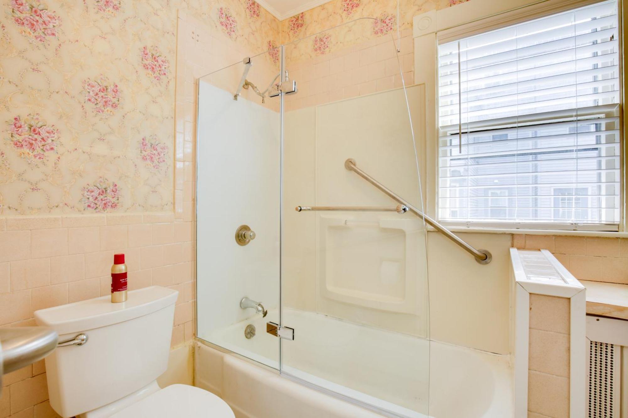 Quaint Beverly Townhome Walk To Beach And Downtown! ภายนอก รูปภาพ