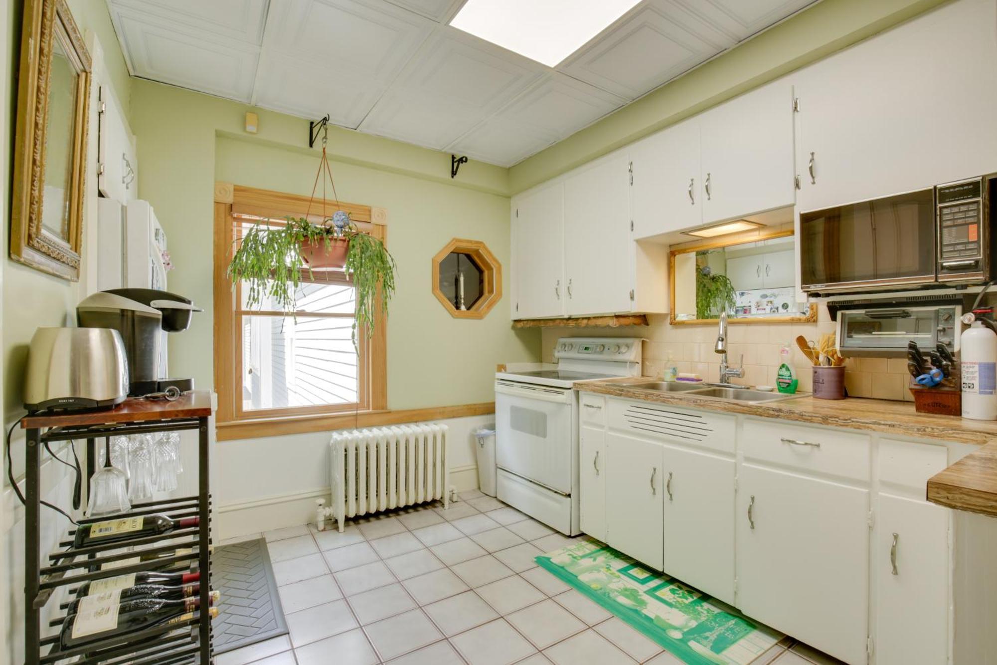 Quaint Beverly Townhome Walk To Beach And Downtown! ภายนอก รูปภาพ