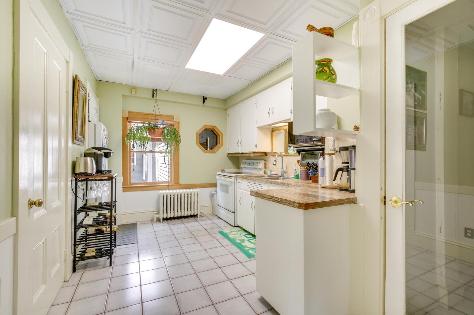 Quaint Beverly Townhome Walk To Beach And Downtown! ภายนอก รูปภาพ